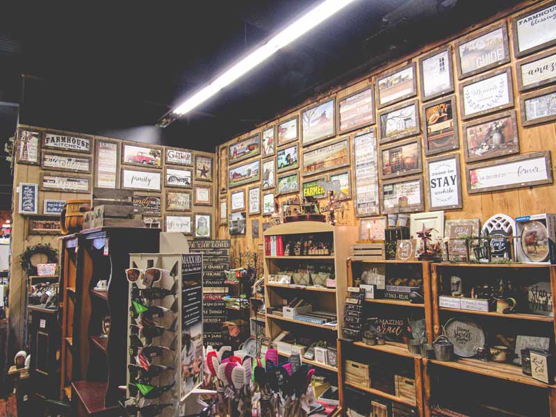 Random assortment of crafts and gifts slideshow